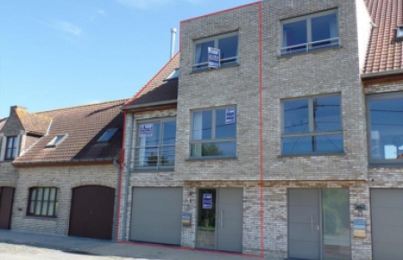 Huis te koop in veurne met 4 slaapkamers en 2 badkamers